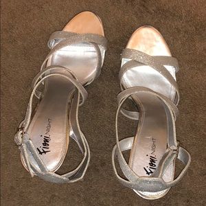 Fioni Night glitter silver heels!